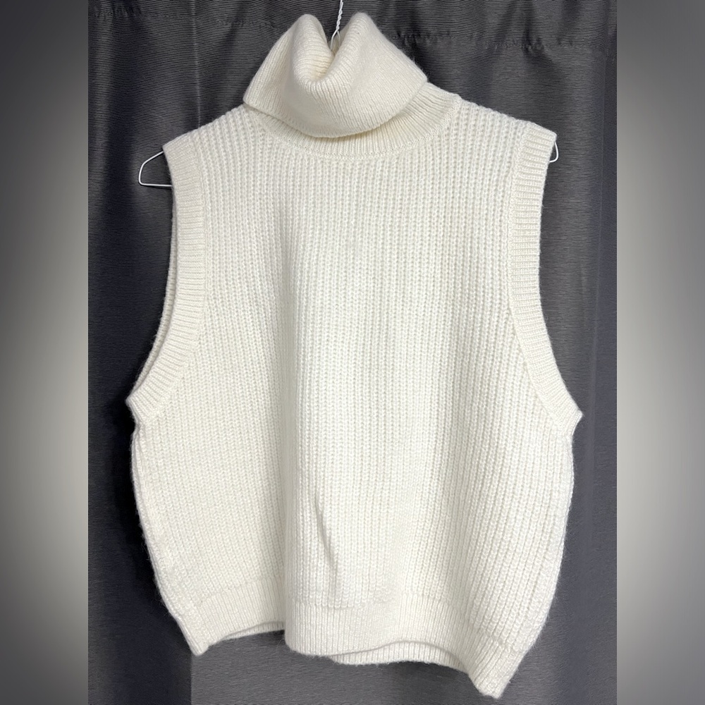 Mango beige turtleneck vest